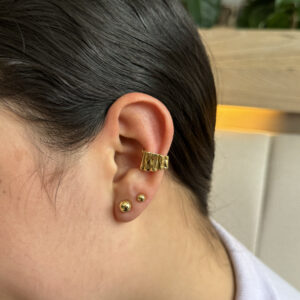 Earcuff con textura en rodio