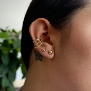 Earcuff 3 líneas separadas con textura y lisa en rodio