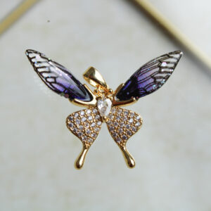 Dije mariposa con zircones en rodio
