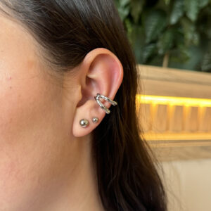 Earcuff doble martillado en rodio