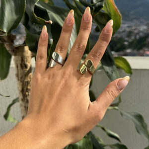 Anillo chunky plano y liso en rodio