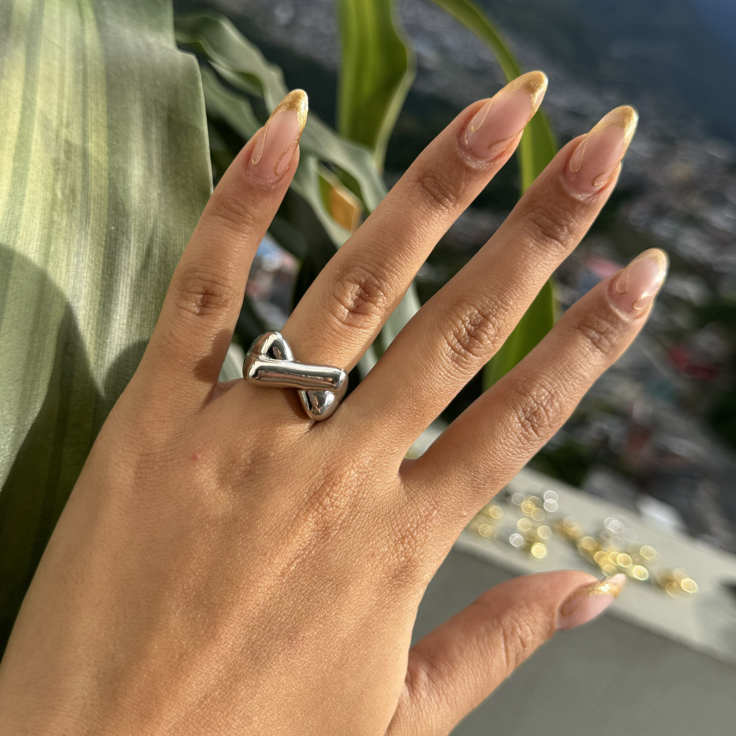 Anillo equis pegada chunky en rodio - Imagen 2