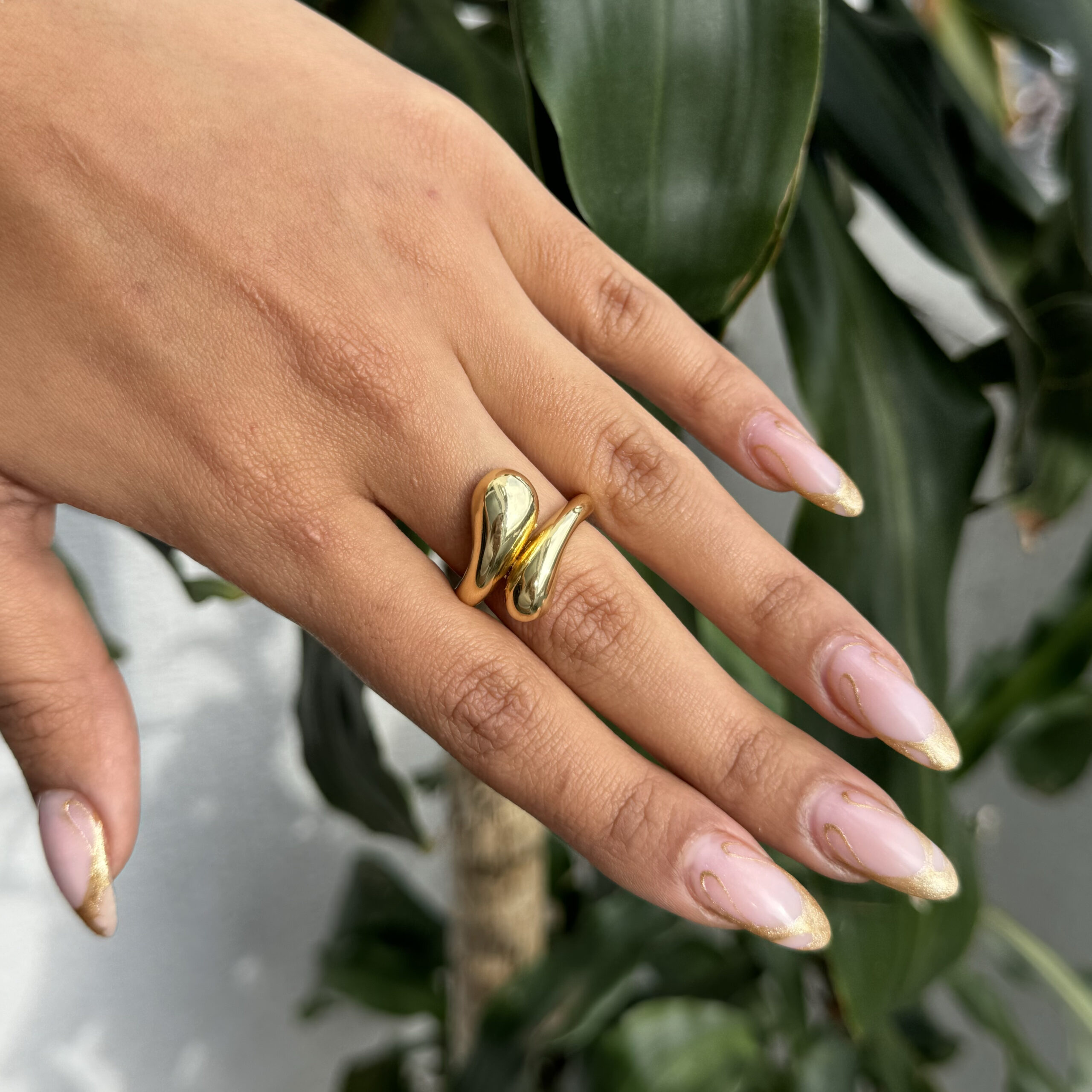 Anillo gota alargada chunky en rodio - Imagen 2