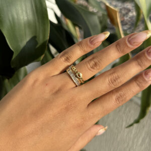 Anillo corazón candado con zircones en rodio