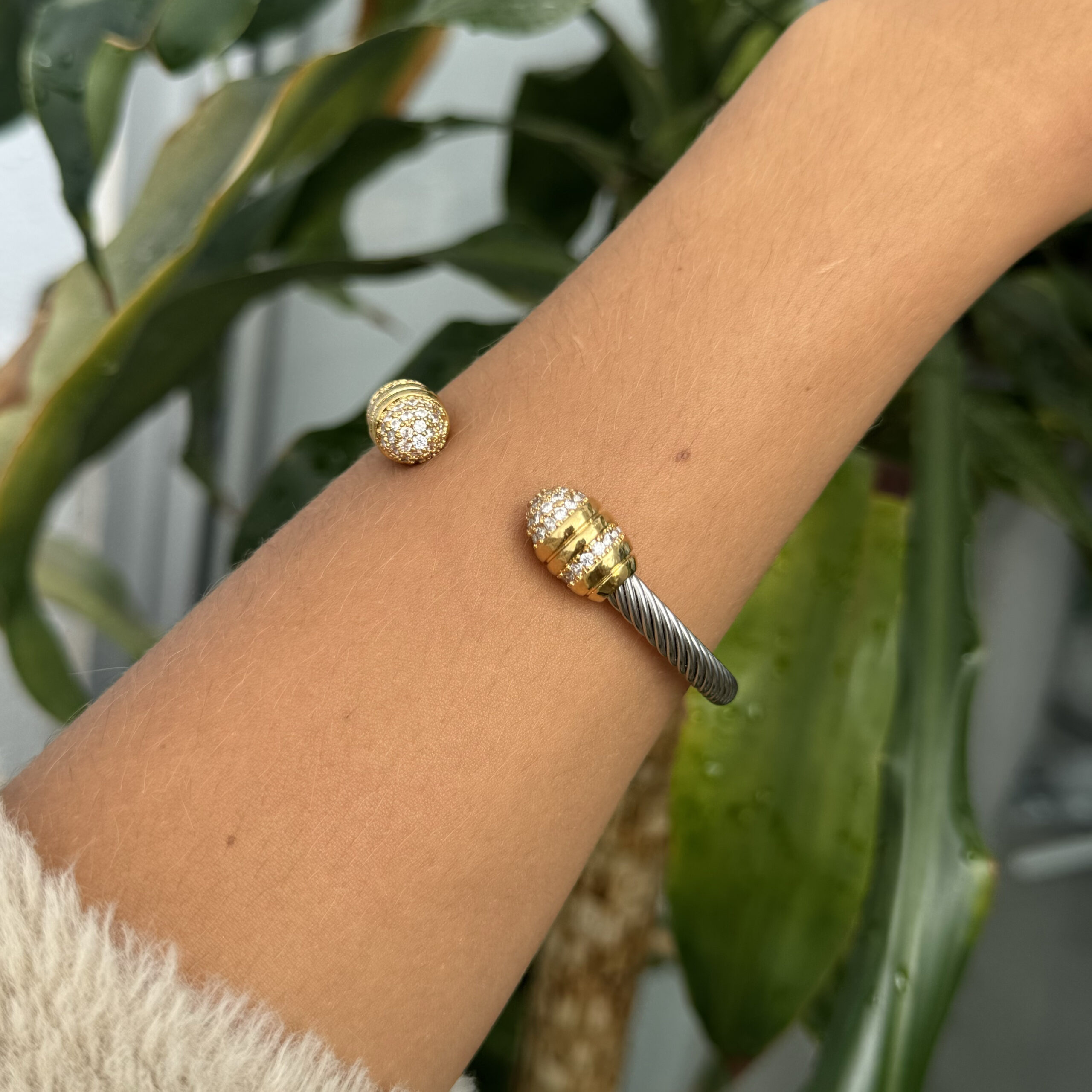 Brazalete acanalado bicolor en rodio