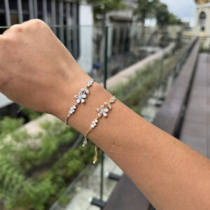 Pulsera flor con zircones en rodio