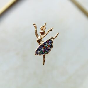 Dije bailarina con zircones multicolor